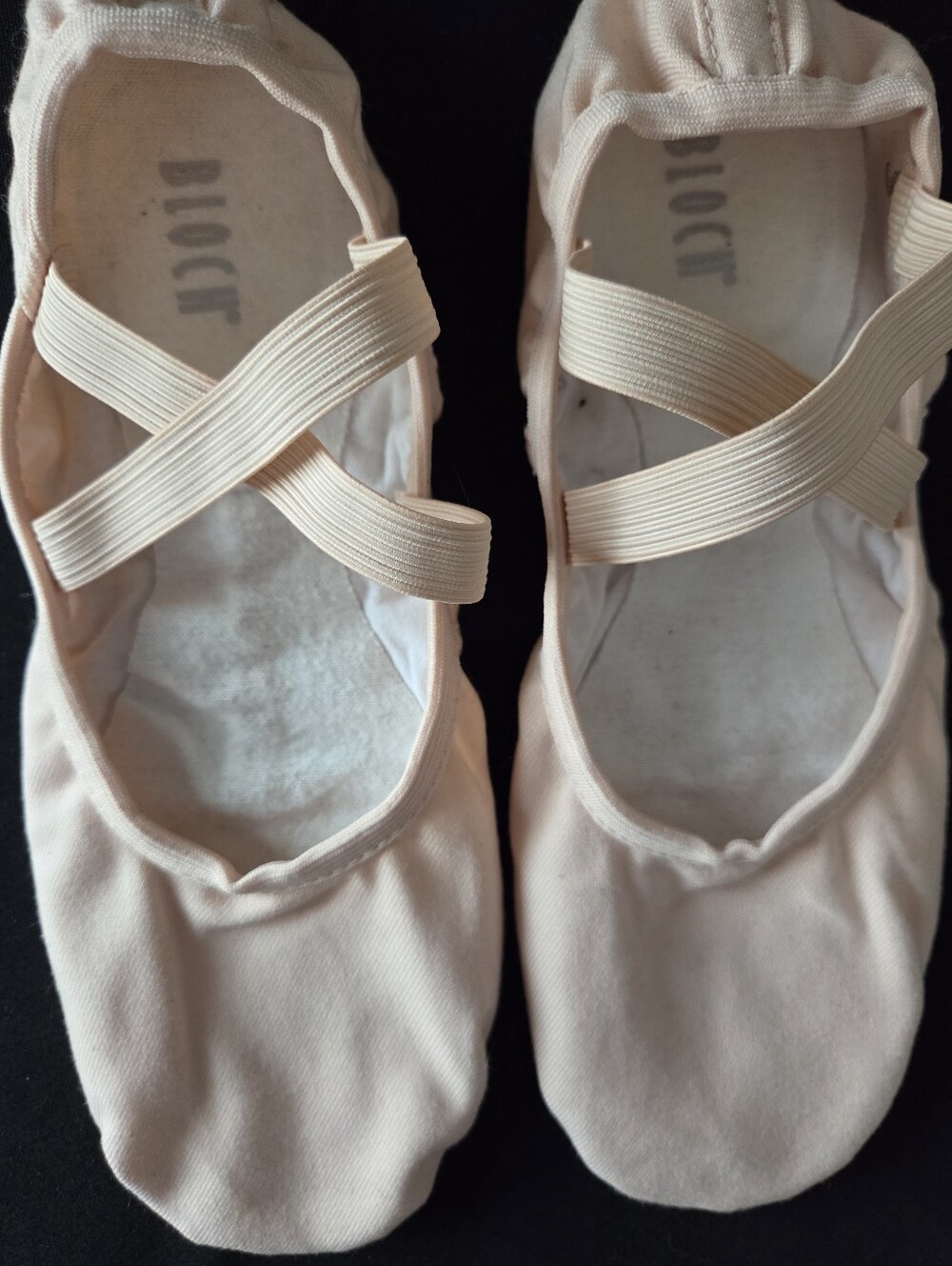 Size 8.5 Ballet Slippers in Light Pink